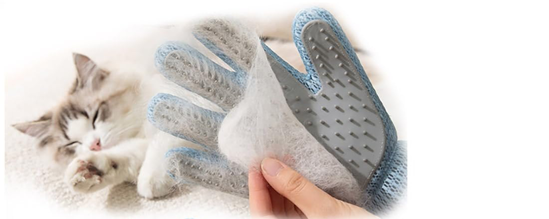Cat grooming gloves for easy pet hair removal and gentle brushing during bath time